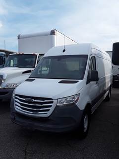 Mercedes-Benz 2500 Cargo Van - 5 Speed Automatic