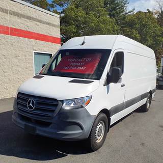 Mercedes-Benz 2500 Cargo Van - 163HP, 5 Speed Automatic