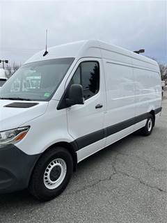 Mercedes-Benz 2500 Cargo Van - 163HP, 7 Speed Automatic