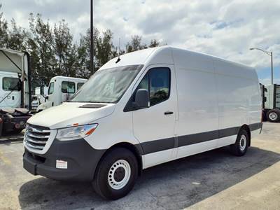 Mercedes-Benz 2500 Cargo Van - 188HP, 5 Speed Automatic