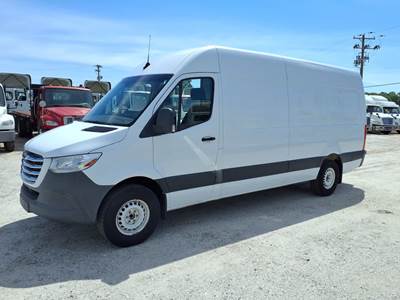 Mercedes-Benz 2500 Cargo Van - 188HP, 5 Speed Automatic