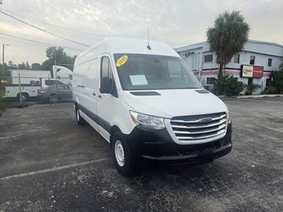 Mercedes-Benz 2500 Cargo Van - 188HP, 5 Speed Automatic