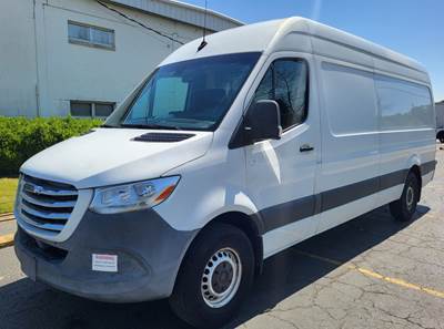 Mercedes-Benz 2500 Cargo Van - 188HP, 5 Speed Automatic