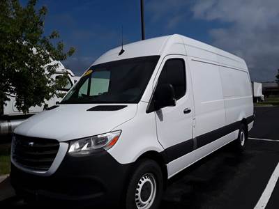 Mercedes-Benz 2500 Cargo Van - 188HP, 5 Speed Automatic