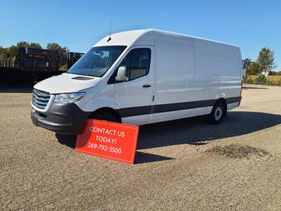 Mercedes-Benz 2500 Cargo Van - 188HP, 5 Speed Automatic