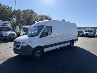 Mercedes-Benz 2500 Cargo Van - 188HP, 5 Speed Automatic