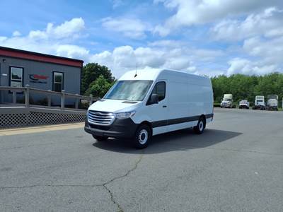 Mercedes-Benz F2CA170 Cargo Van - 188HP, 5 Speed Automatic