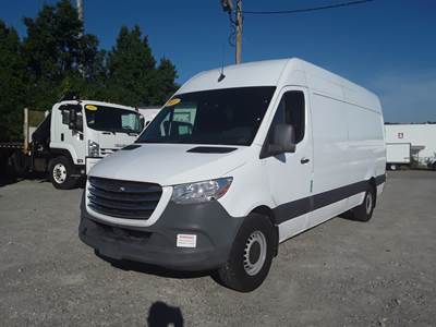 Mercedes-Benz F2CA74 SPRINTER Cargo Van - 163HP, 5 Speed Automatic