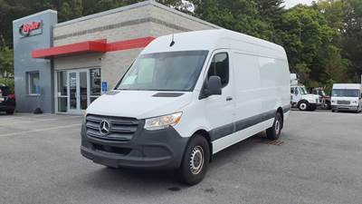 Mercedes-Benz F2CA74 SPRINTER Cargo Van - 163HP, 5 Speed Automatic