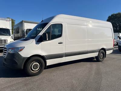 Mercedes-Benz F2CA74 SPRINTER Cargo Van - 163HP, 5 Speed Automatic