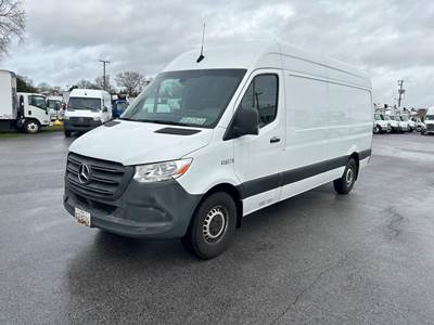 Mercedes-Benz Sprinter 2500 Cargo Van - 163HP, 7 Speed Automatic