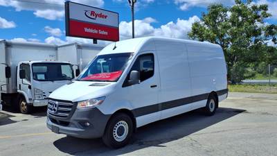 Mercedes-Benz Sprinter 2500 Cargo Van - 163HP, 5 Speed Automatic