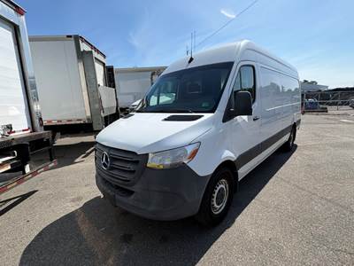Mercedes-Benz Sprinter 2500 Cargo Van - 163HP, 7 Speed Automatic