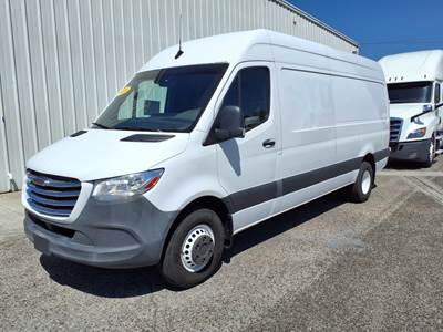 Mercedes-Benz Sprinter 3500 Cargo Van - 188HP, 5 Speed Automatic