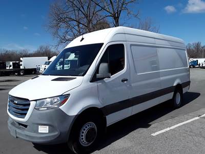 Mercedes-Benz Sprinter 3500 Cargo Van - 188HP, 5 Speed Automatic