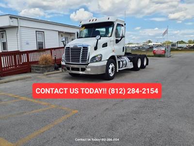 Freightliner Cascadia 113 Day Cab Truck - 450HP, 12 Speed Automatic