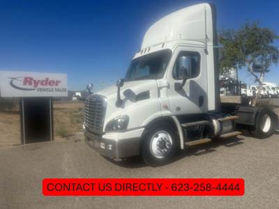 Freightliner Cascadia 113 Single Axle Day Cab Truck - 410HP, 12 Speed Automatic
