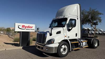 Freightliner Cascadia 113 Single Axle Day Cab Truck - 410HP, 12 Speed Automatic