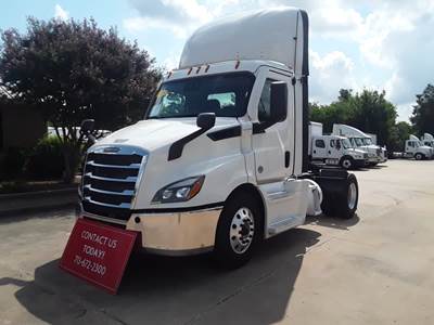 Freightliner Cascadia 116 Single Axle Day Cab Truck - 410HP, 12 Speed Automatic