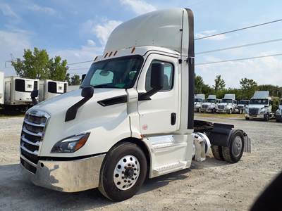 Freightliner Cascadia 116 Single Axle Day Cab Truck - 410HP, 12 Speed Automatic