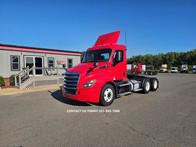 Freightliner Cascadia 116 Day Cab Truck - 410HP, 12 Speed Automatic
