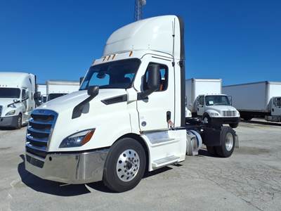Freightliner Cascadia 116 Single Axle Day Cab Truck - 410HP, 12 Speed Automatic