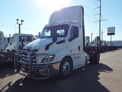 Freightliner Cascadia 116 Single Axle Day Cab Truck - 410HP, 12 Speed Automatic
