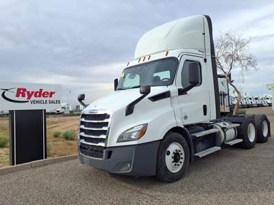 Freightliner Cascadia 116 Day Cab Truck - 410HP, 12 Speed Automatic