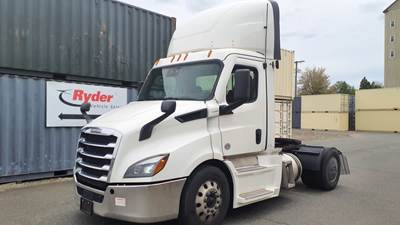 Freightliner Cascadia 116 Single Axle Day Cab Truck - 410HP, 12 Speed Automatic