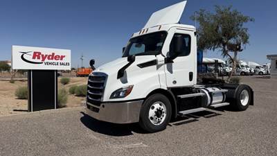 Freightliner Cascadia 116 Single Axle Day Cab Truck - 450HP, 12 Speed Automatic