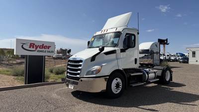 Freightliner Cascadia 116 Single Axle Day Cab Truck - 450HP, 12 Speed Automatic