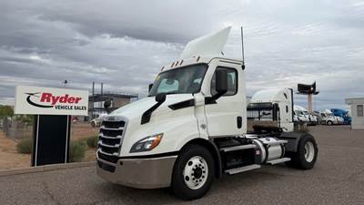 Freightliner Cascadia 116 Single Axle Day Cab Truck - 450HP, 12 Speed Automatic