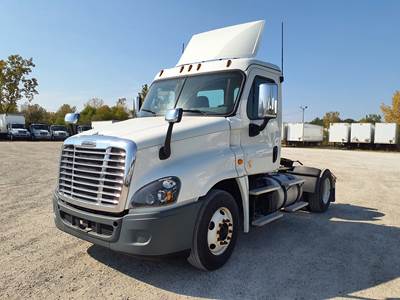 Freightliner Cascadia 125 Single Axle Day Cab Truck - 410HP, 12 Speed Automatic