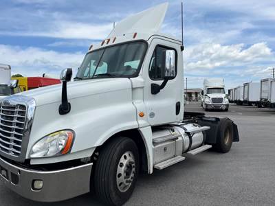 Freightliner Cascadia 125 Single Axle Day Cab Truck - 410HP, 12 Speed Automatic