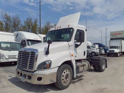 Freightliner Cascadia 125 Single Axle Day Cab Truck - 400HP, 10 Speed Automatic