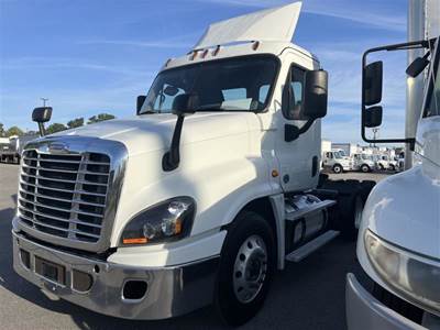 Freightliner Cascadia 125 Day Cab Truck - 400HP, 10 Speed Automatic