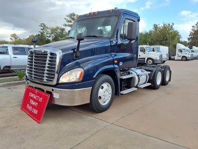 Freightliner Cascadia 125 Day Cab Truck - 450HP, 10 Speed Manual