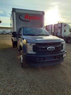 Freightliner Cascadia 125 Day Cab Truck - 450HP, 10 Speed Manual