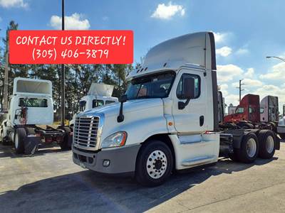 Freightliner Cascadia 125 Day Cab Truck - 450HP, 6 Speed Automatic