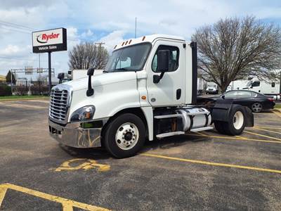 Freightliner Cascadia 125 Single Axle Day Cab Truck - 410HP, 12 Speed Automatic