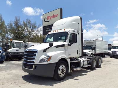 Freightliner Cascadia 126 Day Cab Truck - 450HP, 12 Speed Automatic
