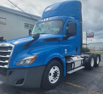 Freightliner Cascadia 126 Day Cab Truck - 12 Speed Automatic