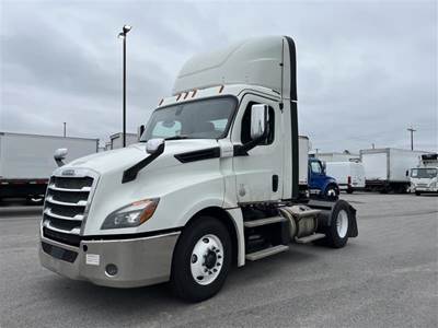 Freightliner Cascadia 126 Single Axle Day Cab Truck - 410HP, 12 Speed Automatic