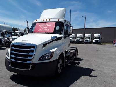 Freightliner Cascadia 126 Single Axle Day Cab Truck - 410HP, 12 Speed Automatic