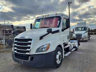 Freightliner Cascadia 126 Single Axle Day Cab Truck - 410HP, 12 Speed Automatic