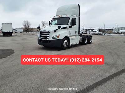 Freightliner Cascadia 126 Day Cab Truck - 400HP, 12 Speed Automatic