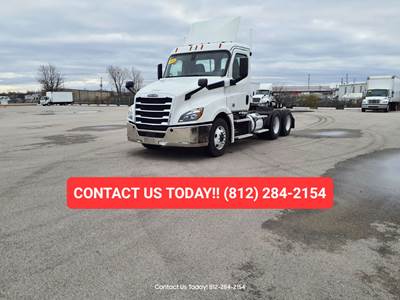 Freightliner Cascadia 126 Day Cab Truck - 450HP, 12 Speed Automatic