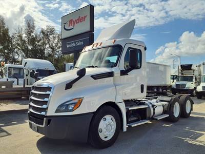 Freightliner Cascadia 126 Day Cab Truck - 410HP, 12 Speed Automatic