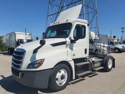 Freightliner Cascadia 126 Single Axle Day Cab Truck - 410HP, 12 Speed Automatic
