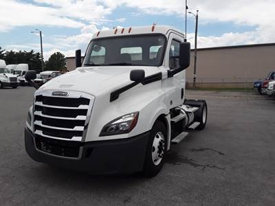Freightliner Cascadia 126 Single Axle Day Cab Truck - 410HP, 12 Speed Automatic